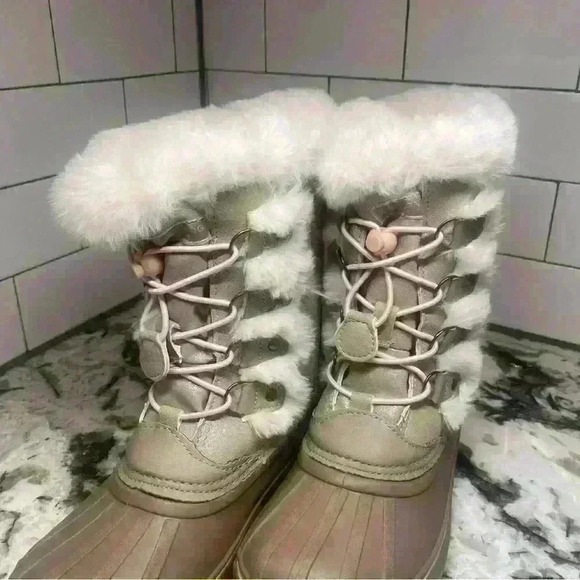 LONDON FOG Girls Enfield Warm Boot tan/pink SZ 4 NWOT - Picture 5 of 11